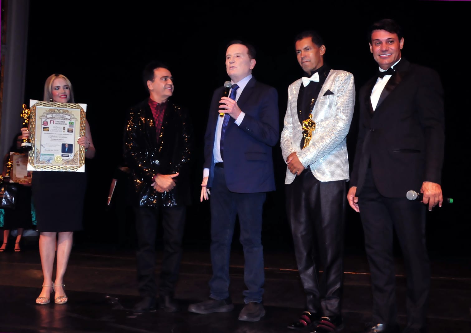 Cerimonia de entrega da medalha Herois da Sociedade — Advocacia Minichillo